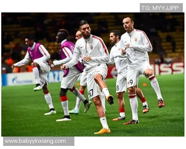 足球球星热身时的创意花式技巧展示与训练背后的秘密解析